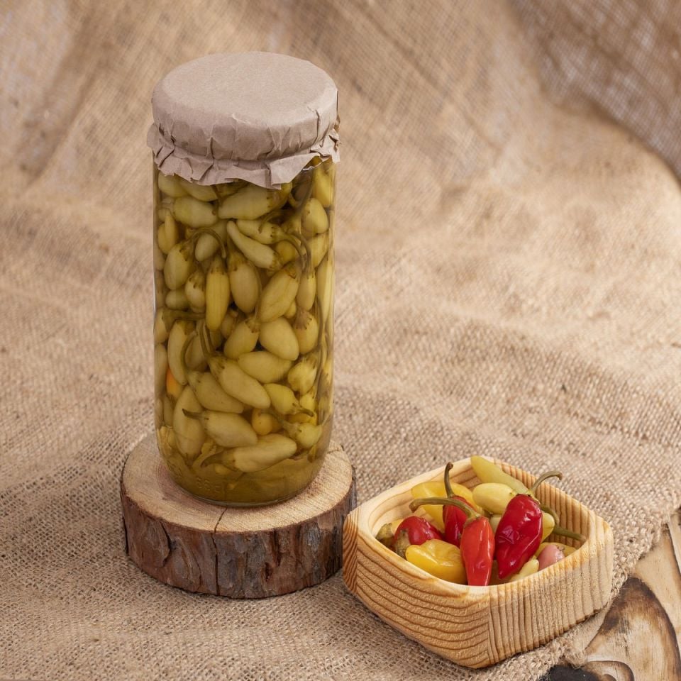 CİN BİBER TURŞUSU 1000 GR görseli.